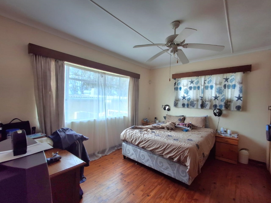 4 Bedroom Property for Sale in Summerpride Eastern Cape